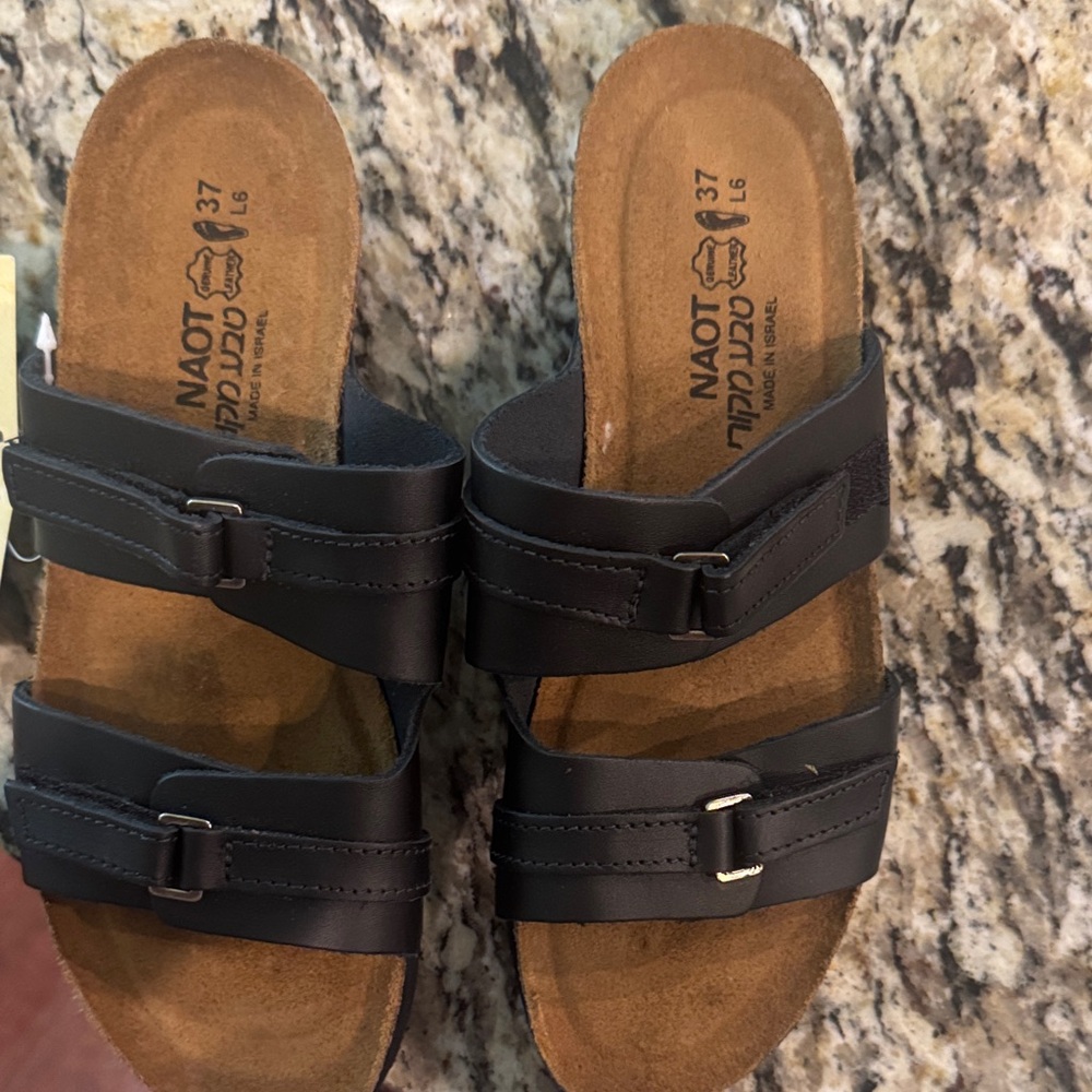 Naot Sz 37 Black Leather Slide Sandals - Picture 4 of 4